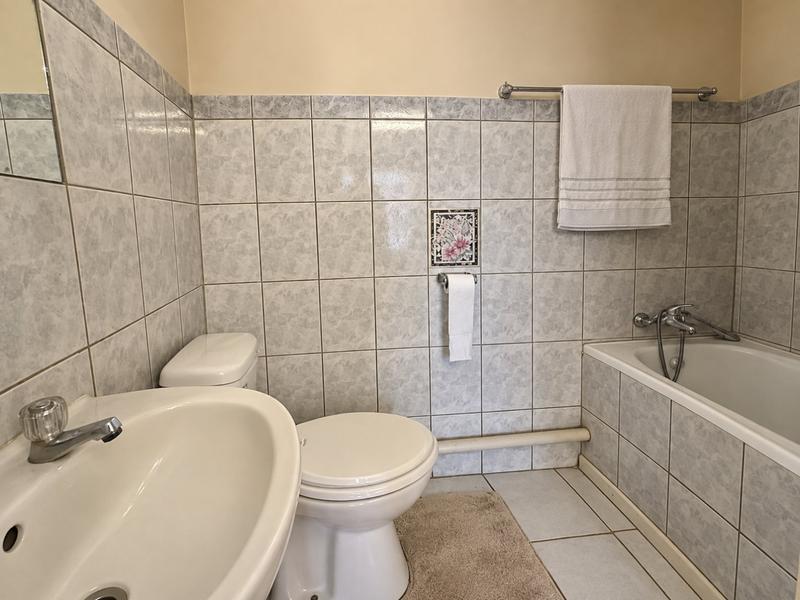 16 Bedroom Property for Sale in Brandwag Free State